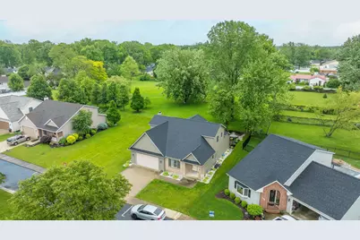132 Village Green Drive, Sidney, OH 45365 - Photo 4