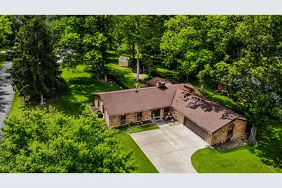 2693 Ehrhart Drive, Springfield, OH 45502 - Photo 2