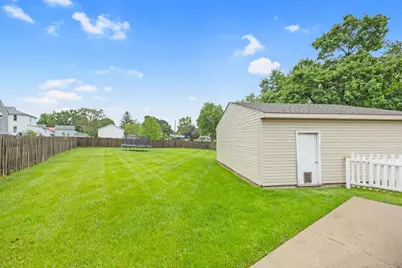 709 E Sandusky Avenue, Bellefontaine, OH 43311 - Photo 10