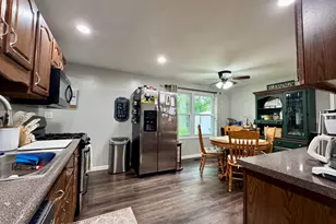 809 Canterbury Dr, Wapakoneta, OH 45895 - Photo 8