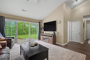 5005 Twin Lakes Cir, Englewood, OH 45322 - Photo 16