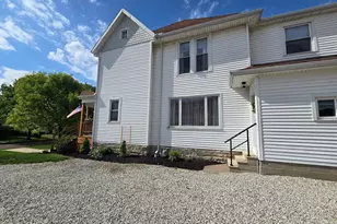 304 N Walnut St, Saint Marys, OH 45885 - Photo 4