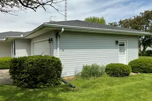 204 Warren St, Botkins, OH 45306 - Photo 4