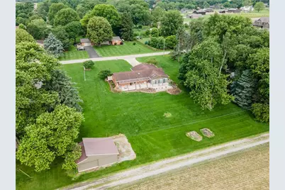6065 Country Estates Drive, Tipp City, OH 45371 - Photo 8