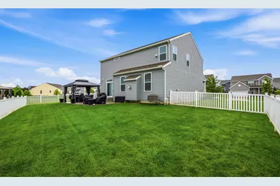 1275 Meadow View Drive, Marysville, OH 43040 - Photo 8