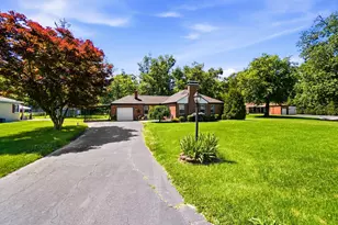 431 Meadow Ln, Springfield, OH 45505 - Photo 6