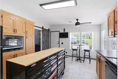 306 Village Court, Fairborn, OH 45324 - Photo 6