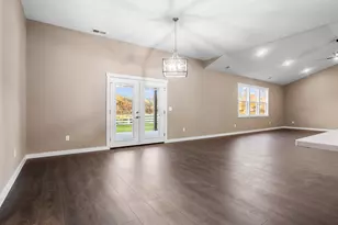 9907 Barnum Rd, Piqua, OH 45356 - Photo 12