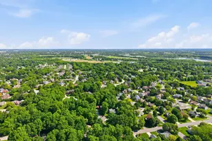 360 Locust View Way, Troy, OH 45373 - Photo 8
