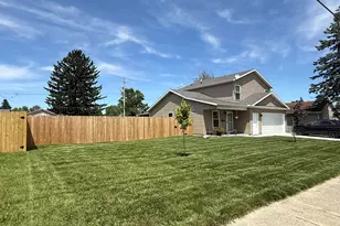 1416 Plum St, Piqua, OH 45356 - Photo 2