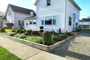 105 W Center St, Fort Recovery, OH 45846 - Photo 2