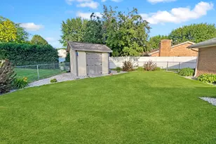 768 Gardenwood Dr, Greenville, OH 45331 - Photo 30