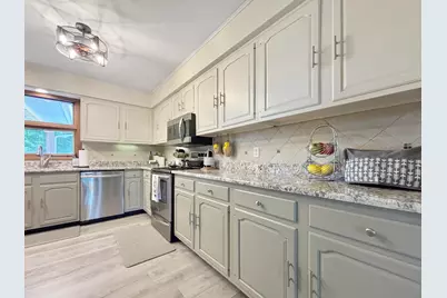 768 Gardenwood Drive, Greenville, OH 45331 - Photo 6