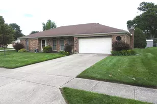 4024 Loop Dr, Englewood, OH 45322 - Photo 2