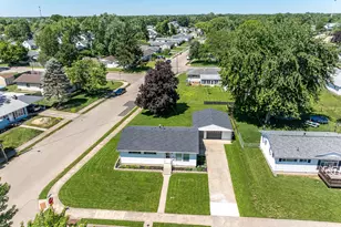 810 Meadow Ln, Troy, OH 45373 - Photo 36