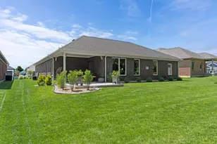 928 Millstone Dr, Tipp City, OH 45371 - Photo 34