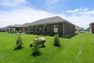 928 Millstone Dr, Tipp City, OH 45371 - Photo 32