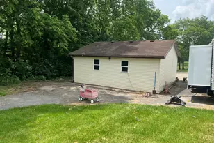 10044 Kaser Rd, Piqua, OH 45356 - Photo 8
