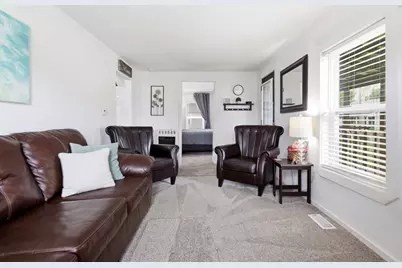 249 W Mound Street, South Charleston, OH 45368 - Photo 6