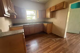 437 N Wayne St, Saint Marys, OH 45885 - Photo 4