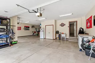 1927 Cider Mill Way, Tipp City, OH 45371 - Photo 40