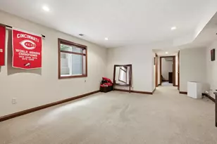 1927 Cider Mill Way, Tipp City, OH 45371 - Photo 34