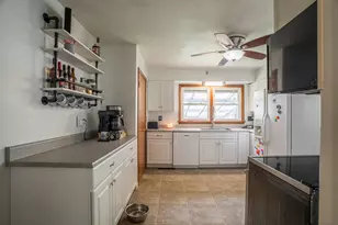 1128 Gray Ave, Greenville, OH 45331 - Photo 8