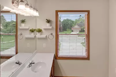 445 Clover Hill Drive, Tipp City, OH 45371 - Photo 24