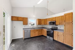 2780 N Barnhill Pl, Xenia, OH 45385 - Photo 10