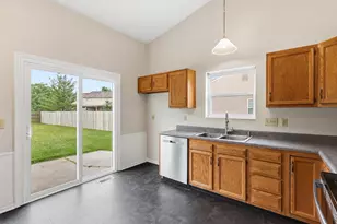 2780 N Barnhill Pl, Xenia, OH 45385 - Photo 12