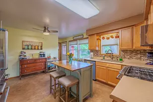 23 Dronfield Rd, Troy, OH 45373 - Photo 10