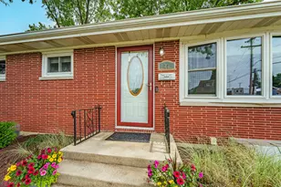23 Dronfield Rd, Troy, OH 45373 - Photo 4