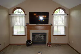 858 Trent Close, Springfield, OH 45503 - Photo 4