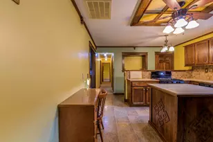 613 W Columbus Ave, Bellefontaine, OH 43311 - Photo 8