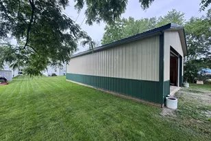 751 Columbia St, Saint Marys, OH 45885 - Photo 6