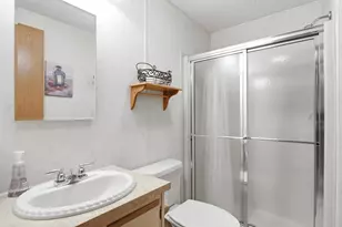 225 Heather Ln, Fairborn, OH 45324 - Photo 8