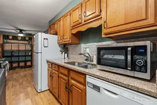 8136 Gibson Ave, Fairborn, OH 45324 - Photo 12