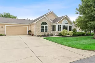 2690 Prestwick Village Cir, Springfield, OH 45503 - Photo 2