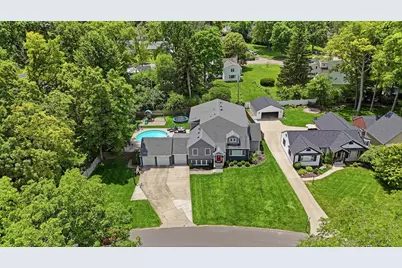 505 S Broadmoor Boulevard, Springfield, OH 45504 - Photo 1