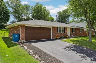 4916 Arrowview Dr, Dayton, OH 45424 - Photo 4