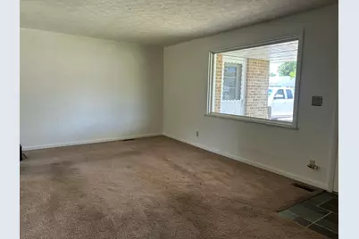 484 Winchester Street, New Carlisle, OH 45344 - Photo 4