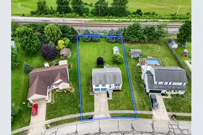 56 Ashton Drive, Ashville, OH 43103 - Photo 2
