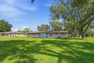 1900 Huntington Dr, Lima, OH 45806 - Photo 2