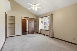 1703 Fox Ridge Dr, Springfield, OH 45503 - Photo 8