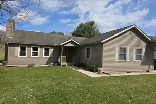 4167 County Rd 1, Bellefontaine, OH 43311 - Photo 2
