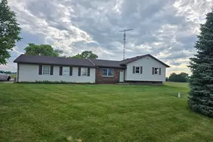 10657 County Rd 5, Belle Center, OH 43310 - Photo 2