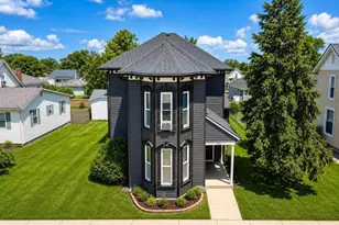 206 W Pike St, Jackson Center, OH 45334 - Photo 2