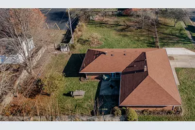 5031 Renard Drive, Dayton, OH 45424 - Photo 2