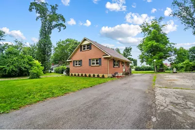 364 Park End Drive, Dayton, OH 45415 - Photo 2