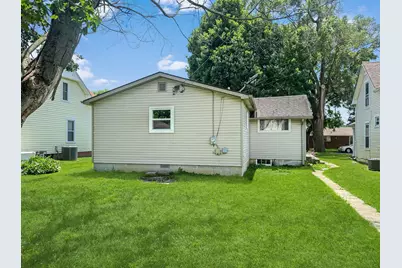 416 E Newell Street, West Liberty, OH 43357 - Photo 6